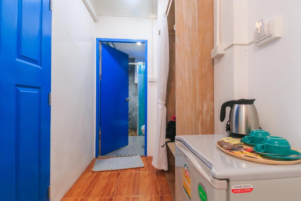 Frog House Bed & Breakfast (Adults Only) Patong Екстер'єр фото