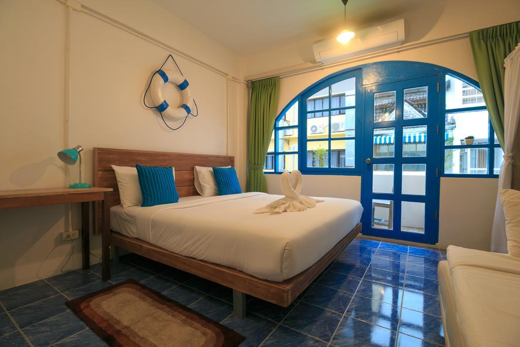 Frog House Bed & Breakfast (Adults Only) Patong Екстер'єр фото