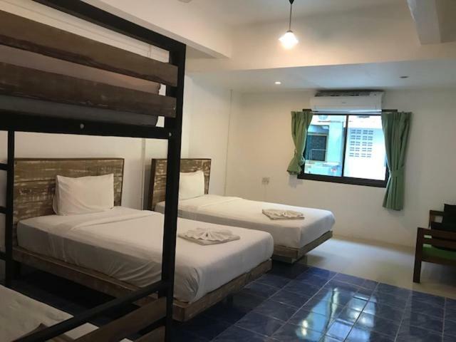 Frog House Bed & Breakfast (Adults Only) Patong Екстер'єр фото