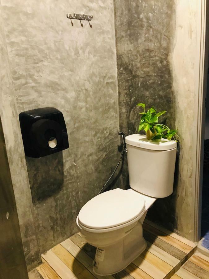 Frog House Bed & Breakfast (Adults Only) Patong Екстер'єр фото